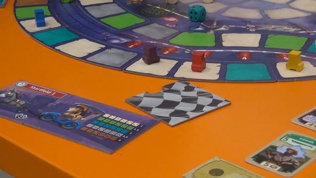 Crazy Race — game overview at Spielwarenmesse 2017 смотреть онлайн