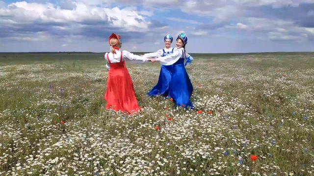 Вокальный ансамбль "ДОЛИНА РОЗ" - "Матушка Россия" (руководитель Корой Надежда) смотреть онлайн