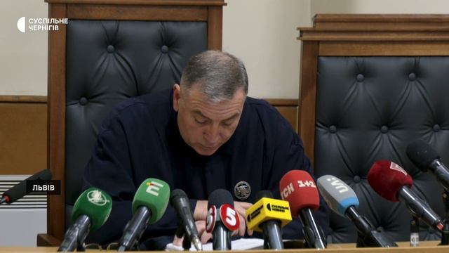 Як суддя Львівського апеляційного суду оголошував рішення по справі Владислава Атрошенка смотреть онлайн