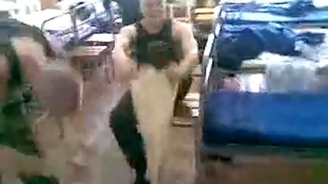 Подъем в учебке.flv смотреть онлайн