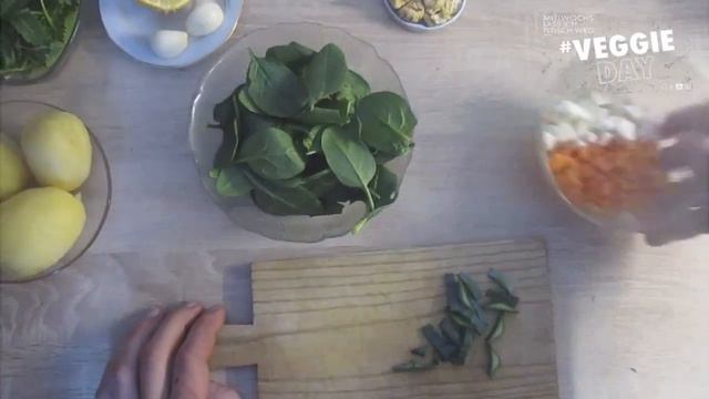 Agave Stir-Fry, Cloning Potatoes and Mo' Micro-Greens смотреть онлайн
