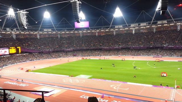 Oscar Pistorius loses 200m gold to Alan Oliveira смотреть онлайн