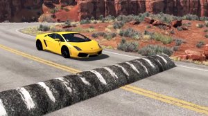 Автомобили против огромных лежачих полицейских