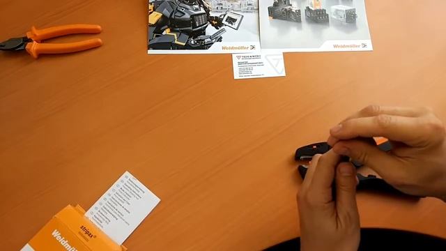 Инструмент для снятия изоляции STRIPAX 9005000000 смотреть онлайн