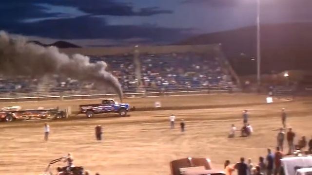 Moonlight pulling Heber Utah 2011 смотреть онлайн