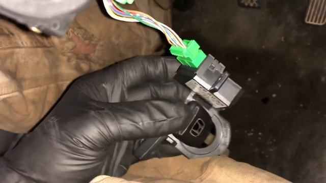 HONDA CIVIC IMMOBILIZER/KEY HACK | NO SCANNER NEEDED, Pt 1: THE BASICS смотреть онлайн