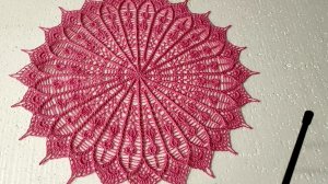 АЖУРНАЯ, РЕЛЬЕФНАЯ САЛФЕТКА крючком 3часть 31-38ряды. Подробное видео для начинающих.