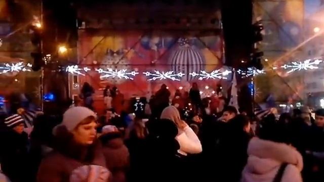 Новогодняя елка 2016 в Донецке. Открытие елки в ДНР. смотреть онлайн