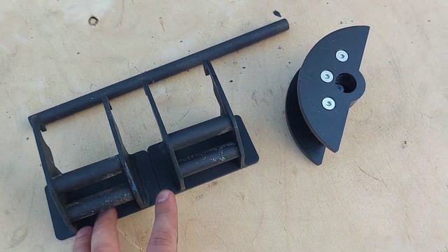 Новый помощник на Усадьбе Трубогиб Гиббон Про