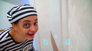 Полицейский Марья и Марго играет в Профессию Полицейского