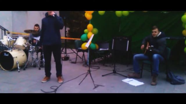 Макс Корж - Жить в Кайф (Zi & Valdas & Danas Cover) (Live) смотреть онлайн