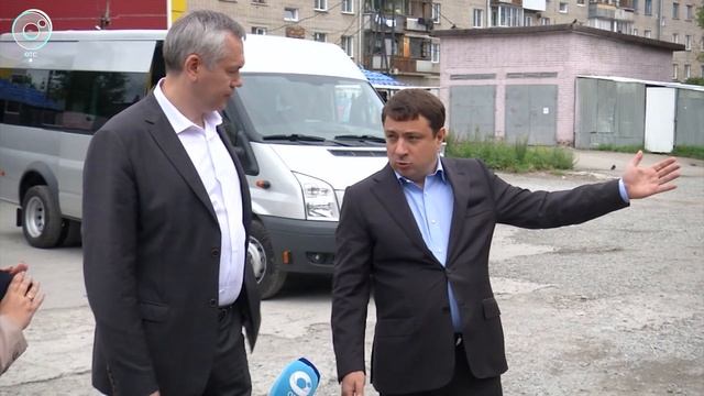 Футбольный стадион и бассейн планируют построить в Советском районе Новосибирска смотреть онлайн