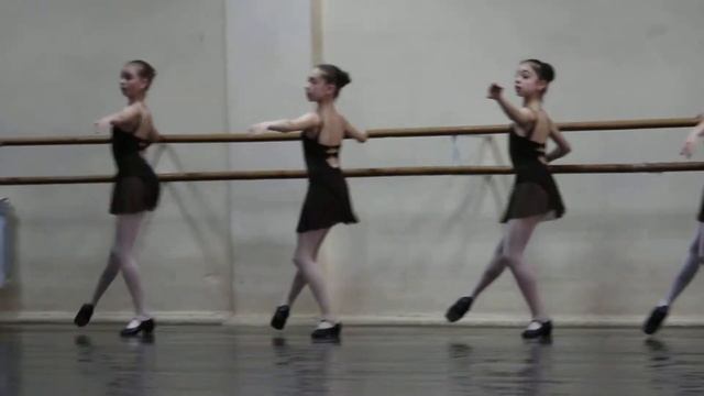 Урок по народно-сценическому танцу смотреть онлайн