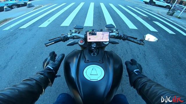 Splitting Masterclass - Rapidly Riding A Motorcycle in NYC - Ducati Streetfighter 848 v1405 смотреть онлайн