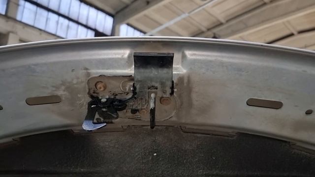 замок капота смотреть онлайн