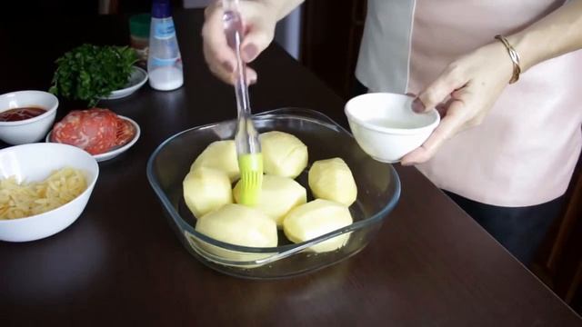 КАРТОФЕЛЬ В ДУХОВКЕ ВКУСНО, ПРОСТО И ОРИГИНАЛЬНO! смотреть онлайн