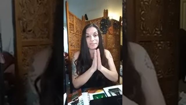 YULE Seasons of the Witch Oracle Deck Unboxing смотреть онлайн