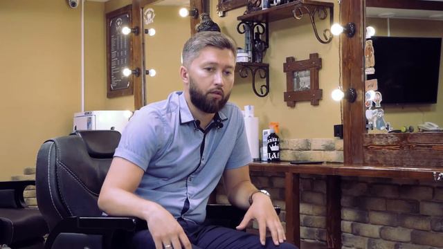 Владелец сети барбершопов «ЦАРЬ» – о прическах, профессии и жестких случаях на работе смотреть онлайн