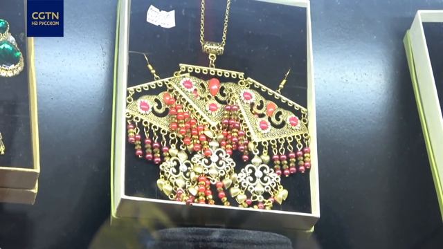 Модная узбекская одежда на ЭКСПО в Шанхае смотреть онлайн