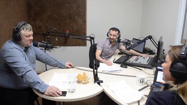 РУССКОЕ РАДИО | БОДРОЕ УТРО | АБАКАНЕВРОСТРОЙ смотреть онлайн