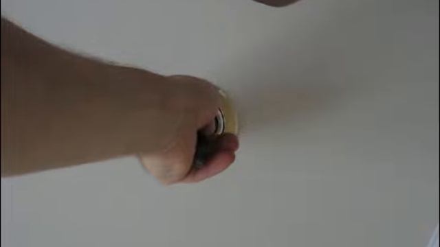 Аккуратная замена галогеновых ламп на светодиодные в точечных светильниках смотреть онлайн