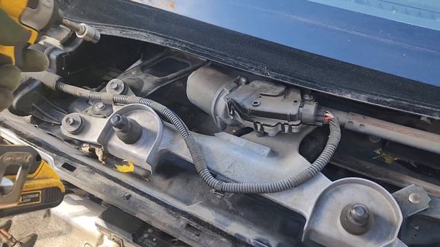 Toyota Prius Spark Plugs and Coils Replacement смотреть онлайн