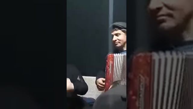 Руслан Ургани душевно поёт 🤝 смотреть онлайн