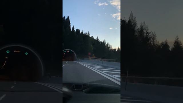 Граница Австрии и Италии в Альпах. смотреть онлайн