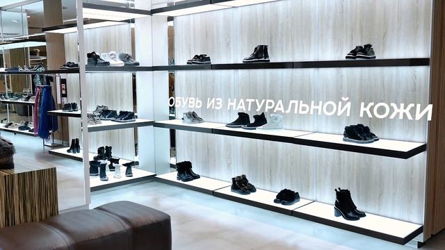 Фирменный бутик бренда MaxMara в галерее бутиков Лакшери Стор смотреть онлайн