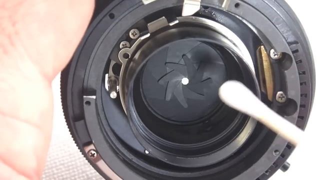 Fix Old Cameras: Canon 50mm 1.4 FD Stuck Diaphragm смотреть онлайн