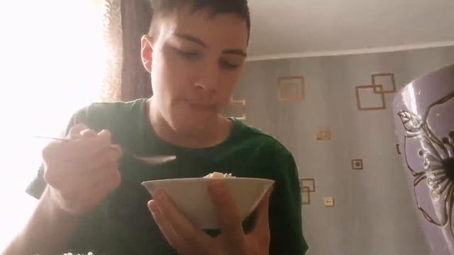 ГОТОВЛЮСЬ К НОВОМУ ГОДУ!!!!!!! #2022 ЕМ ОЛИВЬЕ, ПЬЮ ПЕПСИ, КУШАЮ МАНДАРИНЫ. смотреть онлайн