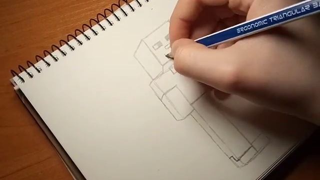 Рисую персонажа майнкрафта.?