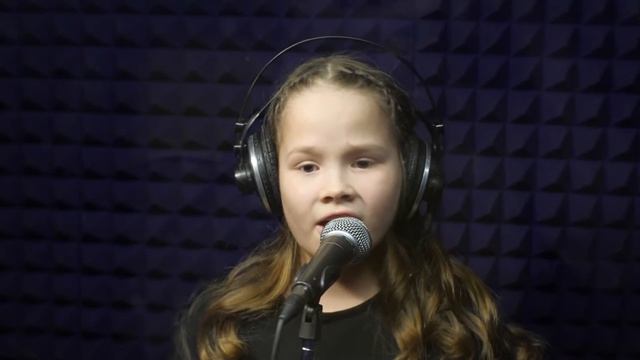 "Аллилуйя " Леонард Коэн исполняет Ева Тихонова 9 лет смотреть онлайн