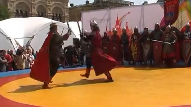 Выступление коллектива "Русичи" на Красной площади май 2010 смотреть онлайн