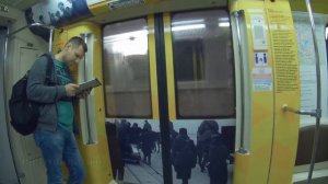 Вся кольцевая линия метро. Объявления на английском. Именной поезд  "Кино Победы" // 04.09.2016