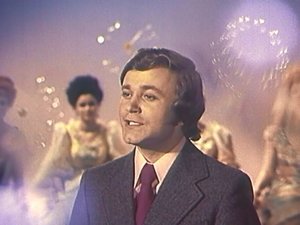 «Я ТЕБЕ ВЕСЬ МИР ПОДАРЮ». Исполняет Евгений Мартынов (муз. Е.Мартынова, сл. И.Резника)