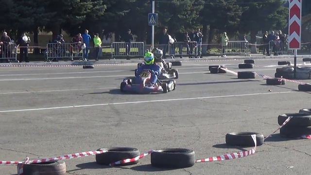 Кореновск картинг (7-9.11.2014 ) 1-заезд Ракет-120 Korenovsk City Racing смотреть онлайн