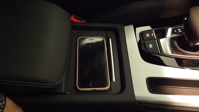 Audi Phone box Trådlös laddning смотреть онлайн