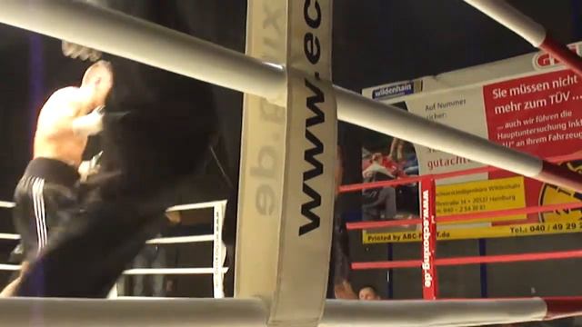 Dimitri Sartison vs Carlos Caicedo Vernaza R4.MP4 смотреть онлайн