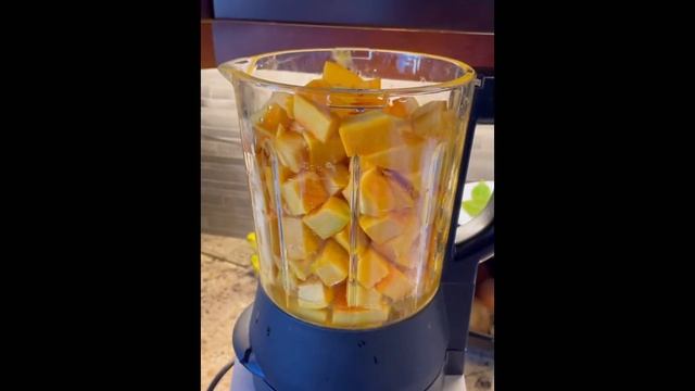 Pumpkin Purée - Deluxe Cooking Blender смотреть онлайн