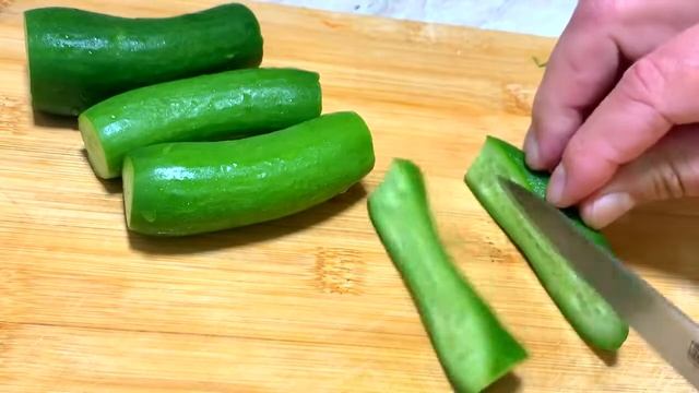 Патрясный салат из КАПУСТЫ И ОГУРЦА // Patryasny salad of CABBAGE AND CUCUMBER смотреть онлайн