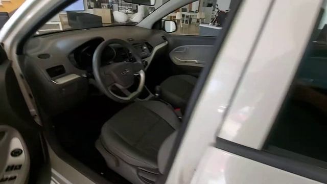 Kia Picanto II Hatchback 5d 2011' 1.0 MPI 69KM смотреть онлайн