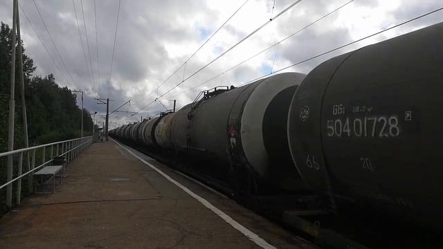 Товарный поезд через Жд Ст Росинка смотреть онлайн