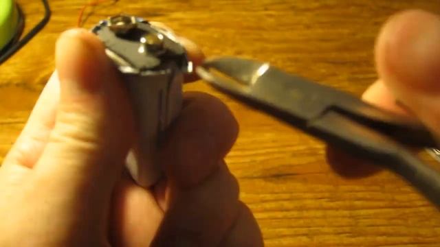 ОБАЛДЕННЫЙ СУПЕРЭКОНОМИЧНЫЙ СВЕТОДИОДНЫЙ ФОНАРИК СВОИМИ РУКАМИ НА РАДОСТЬ СВОИМ ДРУЗЬЯМ (2021) смотреть онлайн