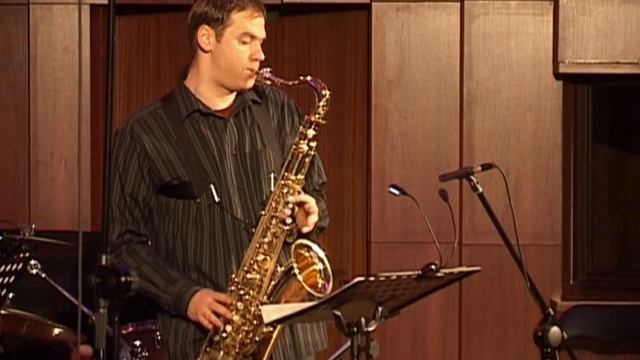 Frédéric Chopin - Mazurka in A Minor - Bartosz Smorągiewicz Quartet смотреть онлайн