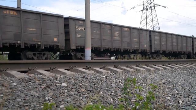 Тепловоз ТЭП70БС - 278 и электровоз ВЛ80 смотреть онлайн