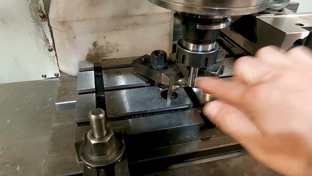 HAAS VF измерение радиуса по сегменту его круга смотреть онлайн
