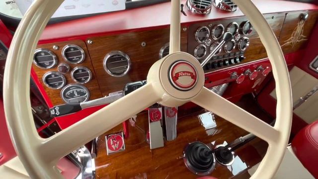 Kate Whiting’s 1973 W900A Kenworth “Cherry Pie” смотреть онлайн