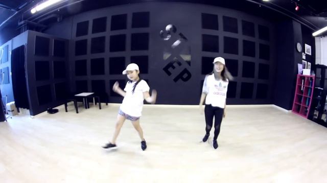 Little Nikki Says (Little Nikki) | Celest Wong & Step смотреть онлайн