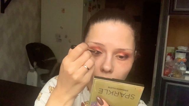 Макияж палеткой Eveline-Sparkle смотреть онлайн